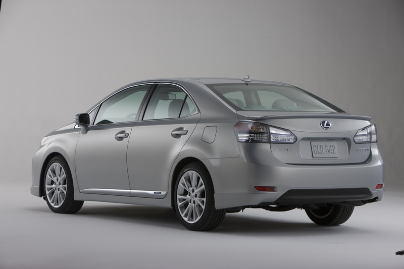 Illustration for article titled Lexus HS 250h: A Prius For The Country Club